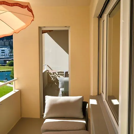 Luxury Lakefront * Sankt Moritz