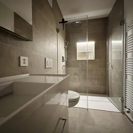 Luxury Lakefront Appartement